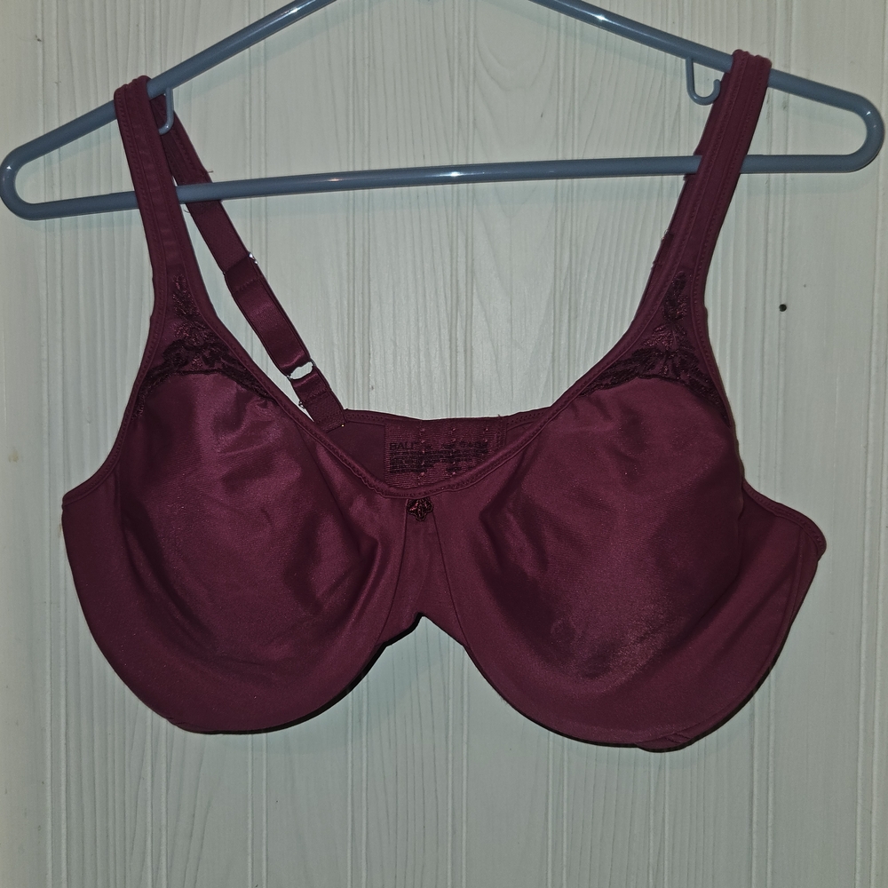 Beautiful Women's Burgundy Bra Size 38C